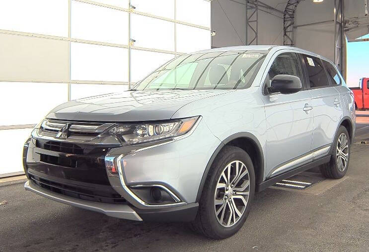 2016 Mitsubishi Outlander for sale at Auto Empire in Chicago, IL