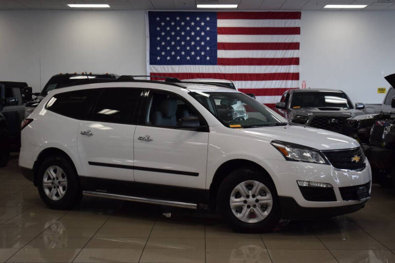 2017 Chevrolet Traverse LS's photo