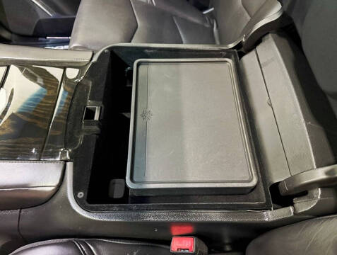 2018 Cadillac Escalade Platinum