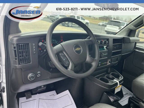 2025 Chevrolet Express 2500