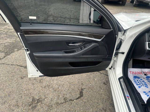 2015 BMW 5 Series 528i xDrive