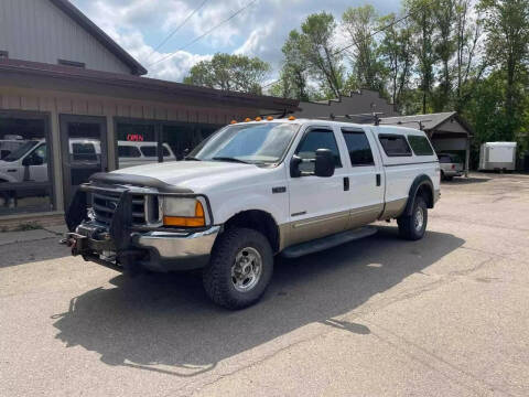 2000 Ford F-350 Super Duty for sale at COUNTRYSIDE AUTO INC in Austin MN