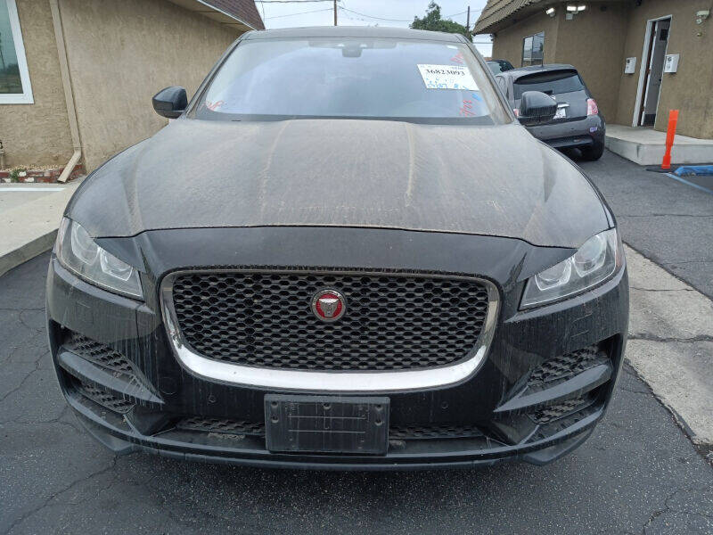 2020 Jaguar F-PACE 25t Premium