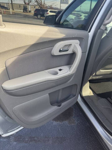 2012 Chevrolet Traverse LS