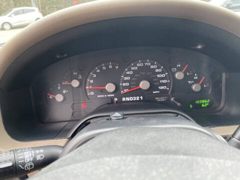 2003 Ford Explorer XLT