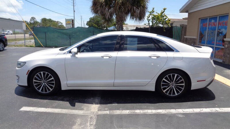2017 Lincoln MKZ Select