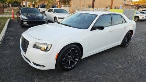 2019 Chrysler 300 Touring