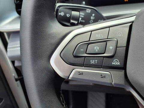 2025 Volkswagen Tiguan SE