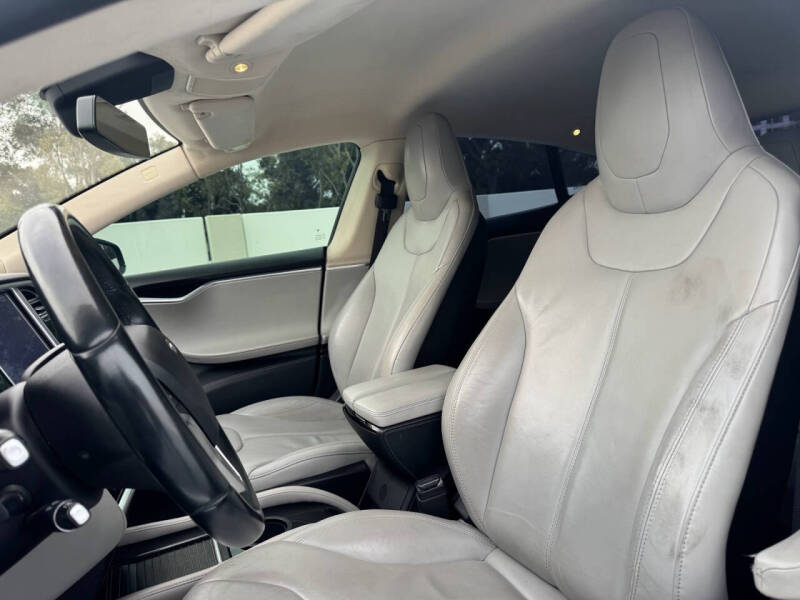 2015 Tesla Model S P85D