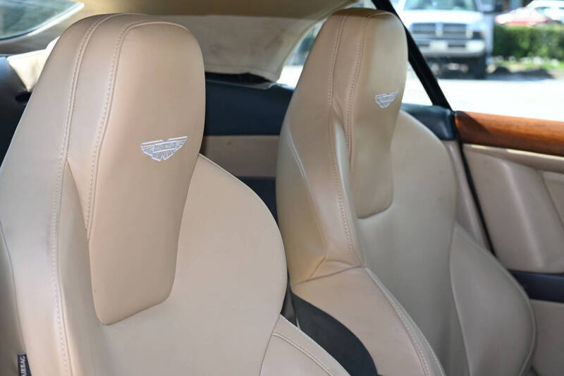 2005 Aston Martin DB9 Volante