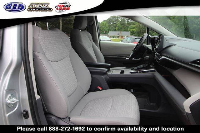 2021 Toyota Sienna LE 8-Passenger