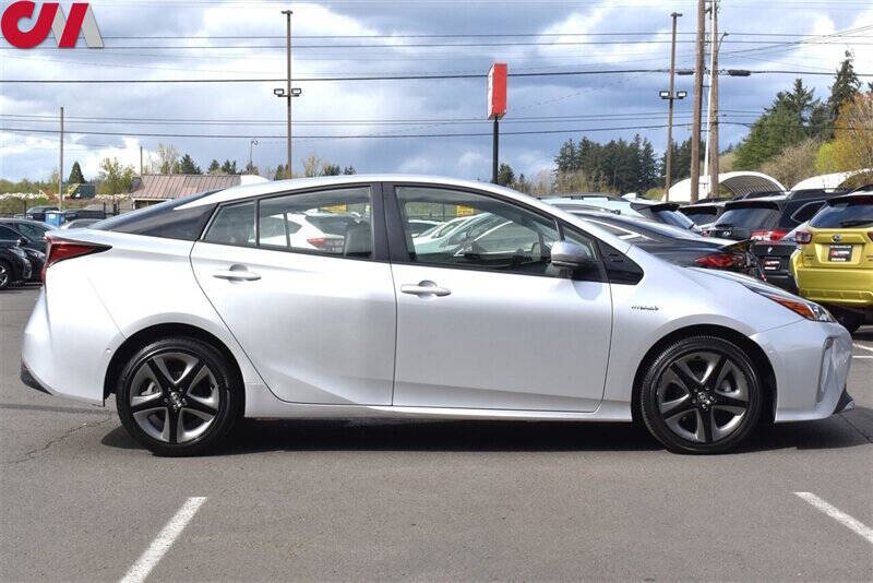 2022 Toyota Prius XLE