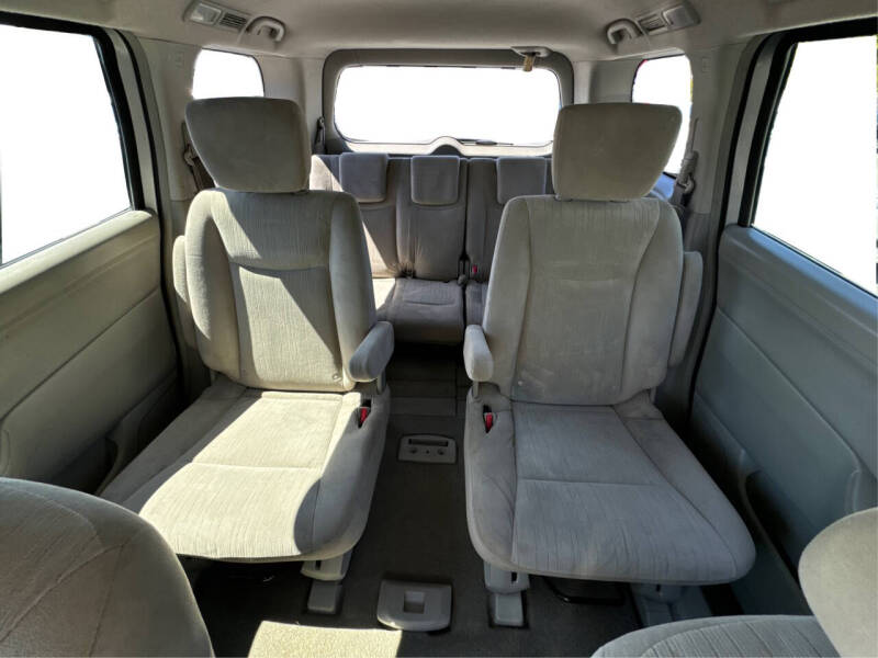 2017 Nissan Quest SV