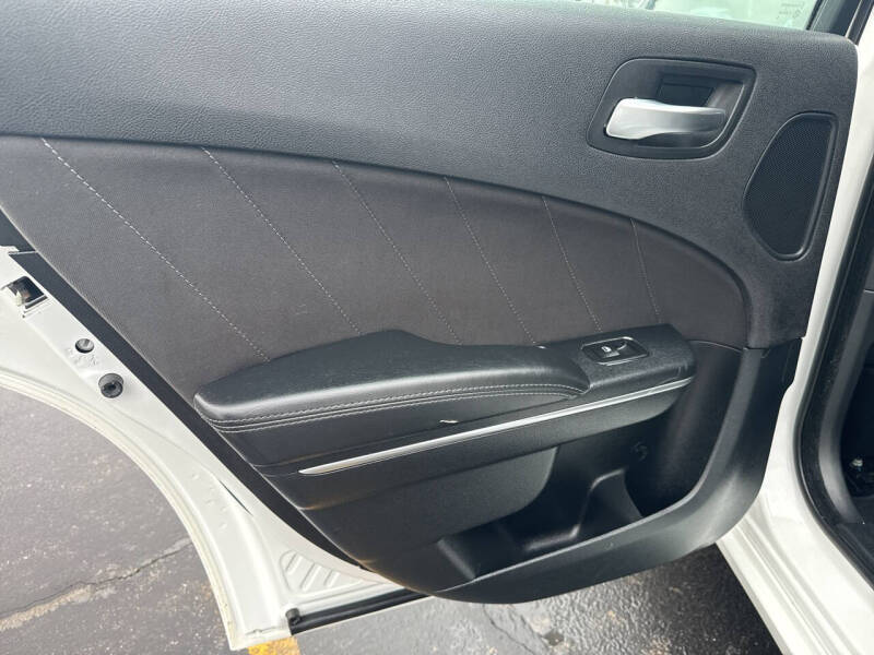 2015 Dodge Charger SXT