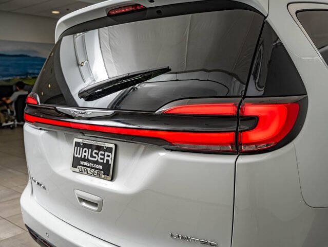 2024 Chrysler Pacifica Limited