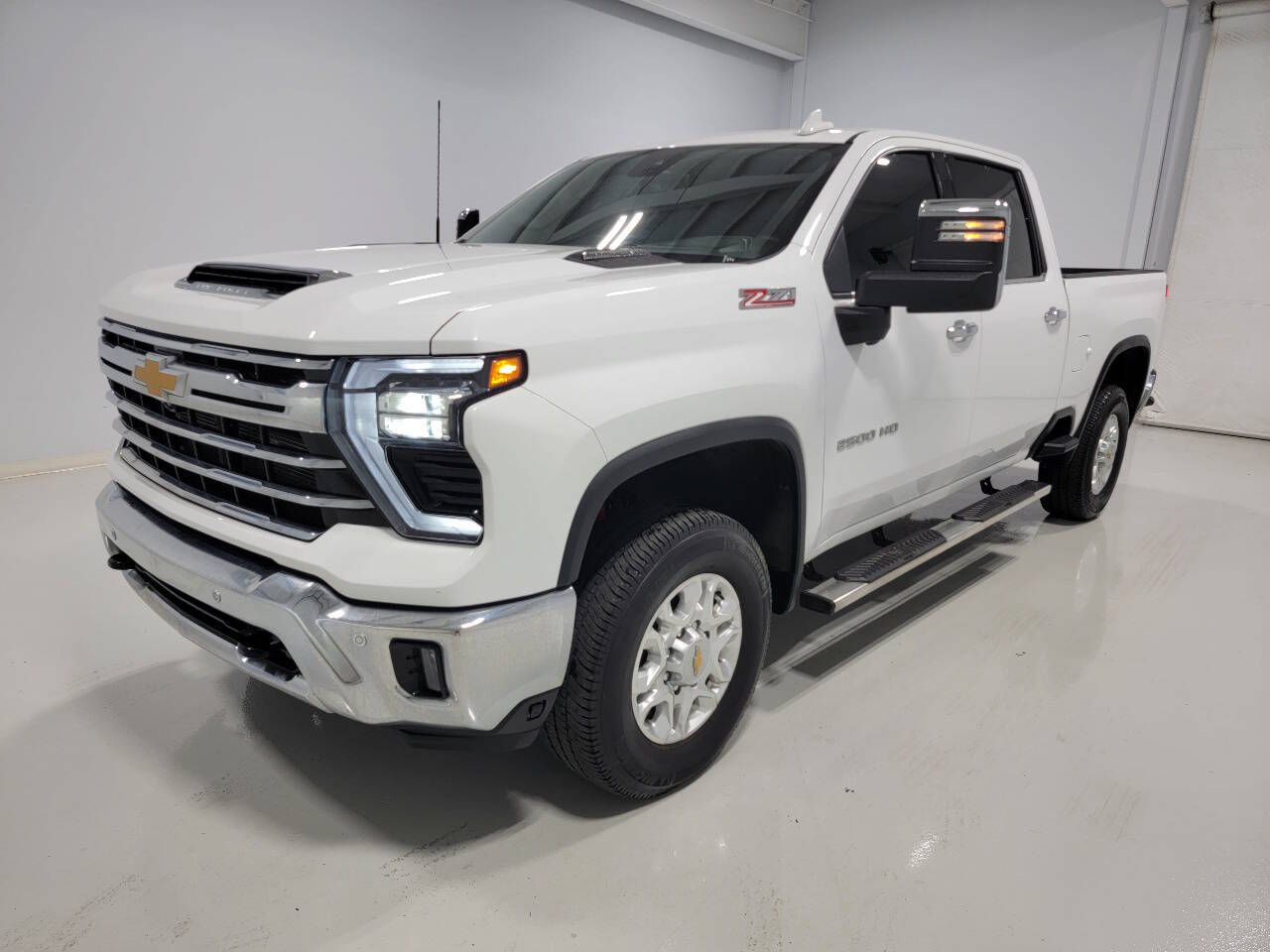 2024 Chevrolet Silverado 2500HD LTZ 4x4 4dr Crew Cab SB 