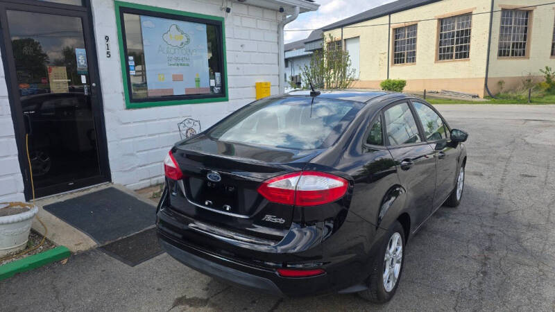 2016 Ford Fiesta SE
