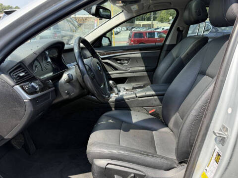 2015 BMW 5 Series 528i