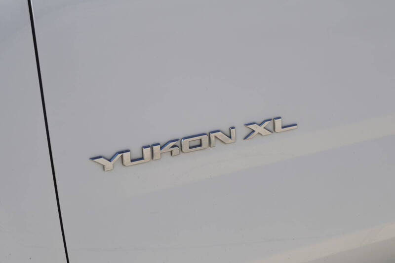2017 GMC Yukon XL SLE