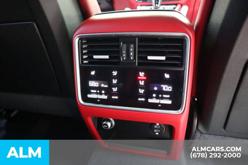 2023 Porsche Cayenne Turbo