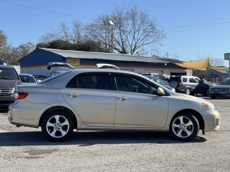 2012 Toyota Corolla LE