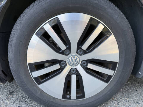 2016 Volkswagen e-Golf SE