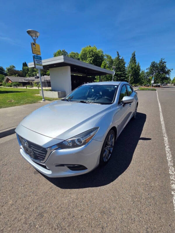 2018 Mazda MAZDA3 Touring