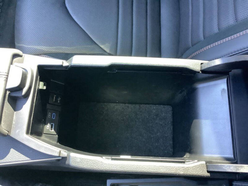 2021 Toyota Avalon XSE Nightshade