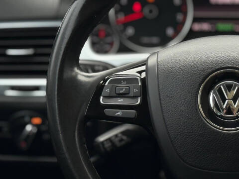 2012 Volkswagen Touareg Hybrid