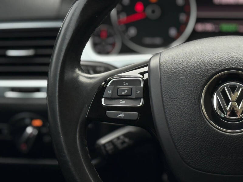 2012 Volkswagen Touareg Hybrid