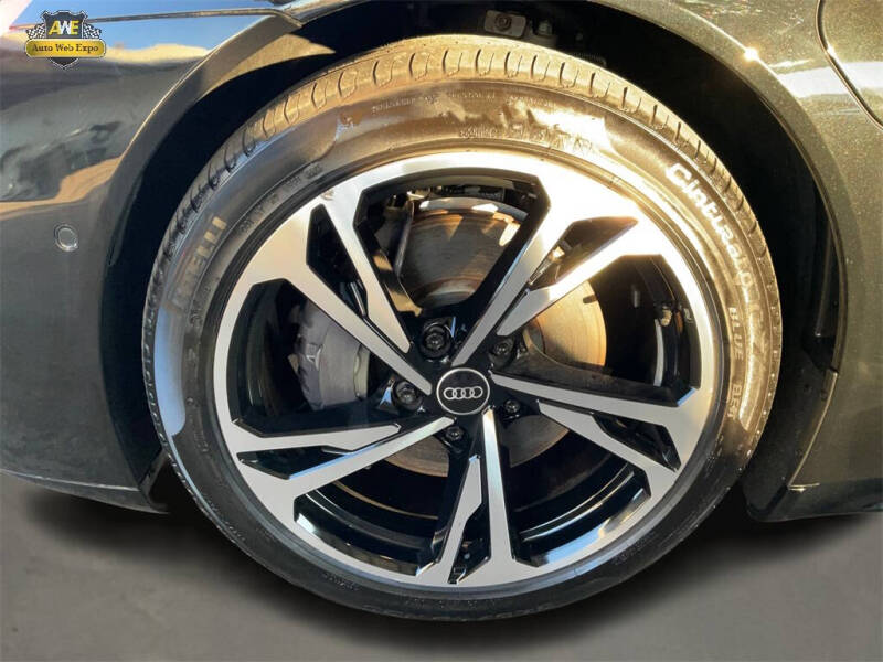 2022 Audi e-tron GT quattro Prestige