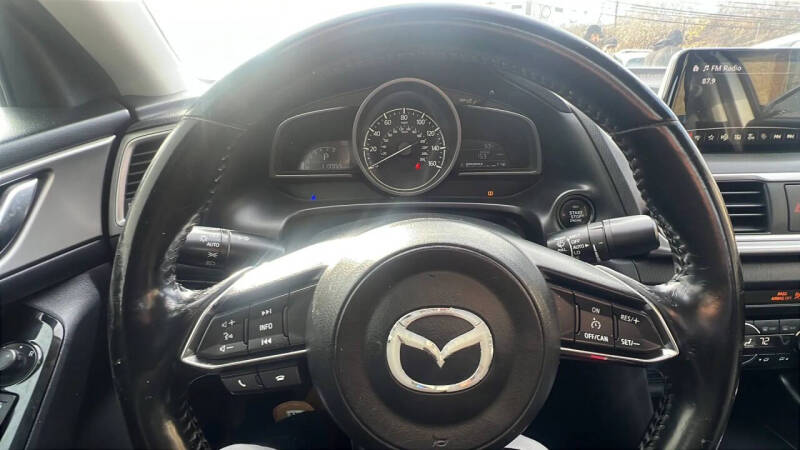 2017 Mazda MAZDA3 Touring