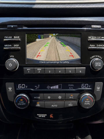 2015 Nissan Rogue SV