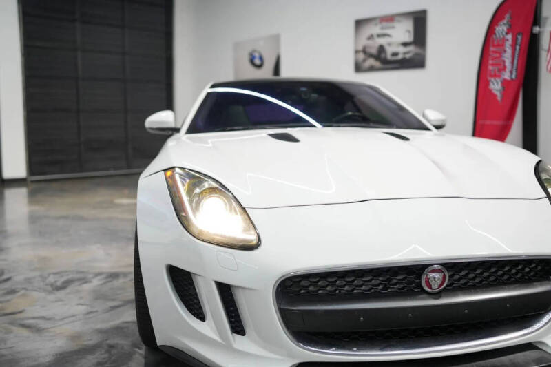 2017 Jaguar F-TYPE Premium