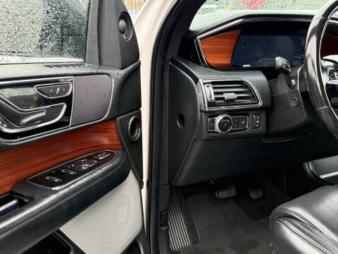 2018 Lincoln Navigator Premiere