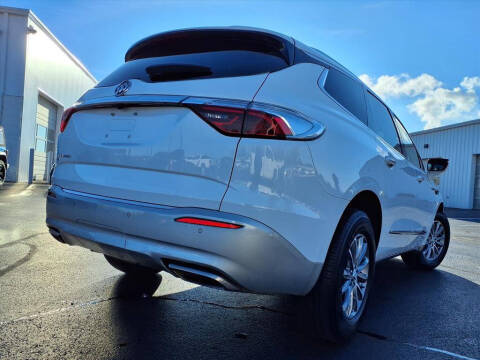 2023 Buick Enclave Essence