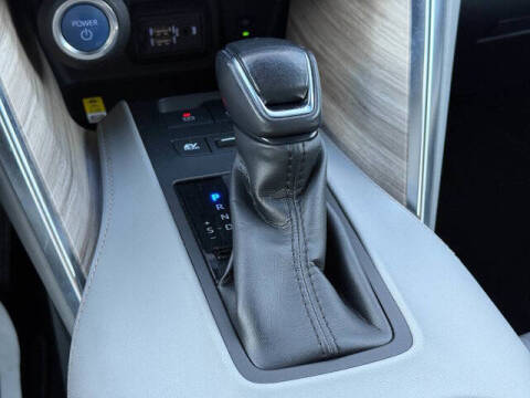 2022 Toyota Venza XLE