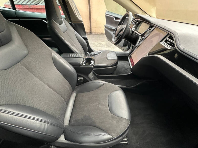 2013 Tesla Model S