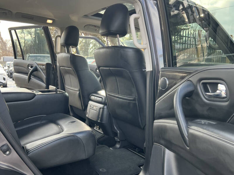 2024 Infiniti QX80 Luxe