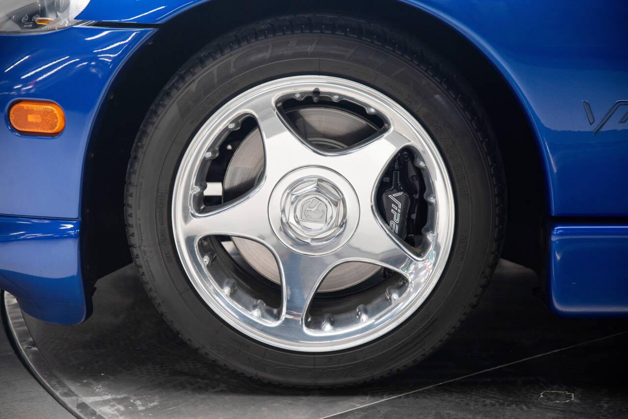 1997 Dodge Viper 20