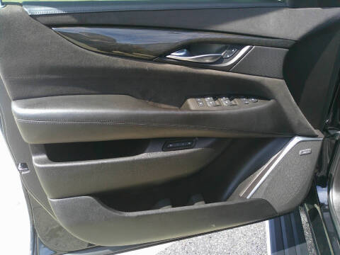 2016 Cadillac Escalade Platinum