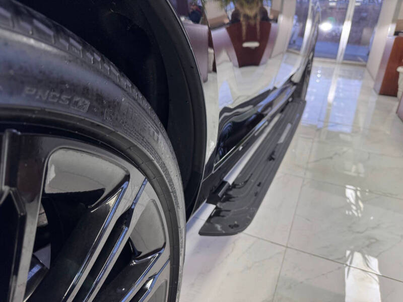 2025 Land Rover Range Rover P400 SE