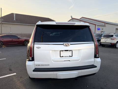 2017 Cadillac Escalade ESV Premium Luxury