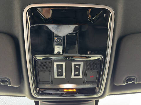 2021 Land Rover Range Rover P525 HSE Westminster Edition