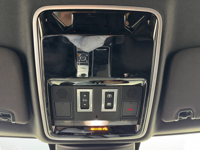 2021 Land Rover Range Rover P525 HSE Westminster Edition