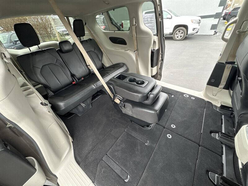 2018 Chrysler Pacifica Touring L