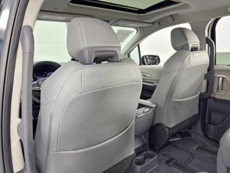 2022 Toyota Sienna Limited 7-Passenger