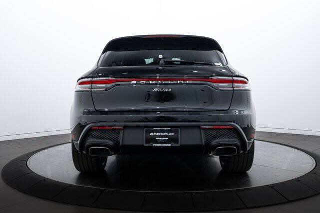 2025 Porsche Macan