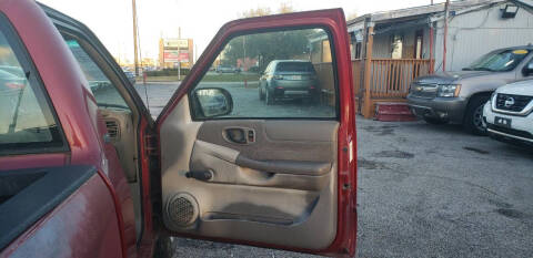 2000 Chevrolet S-10 LS