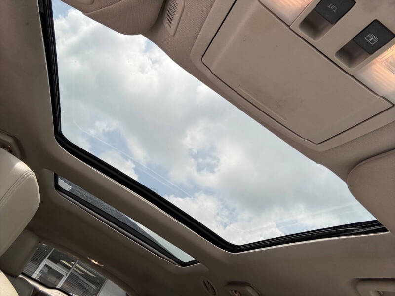 2011 Lincoln MKT EcoBoost